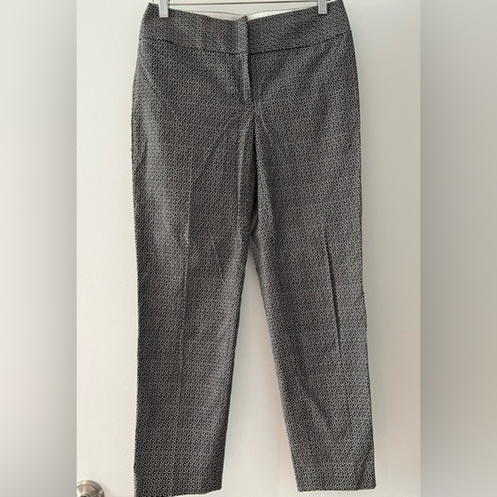 Ann Taylor Loft Black and White Julie Ankle Pants Size 2